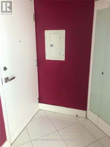 1125 - 230 Queens Quay W, Toronto, Ontario  M5J 1B5 - Photo 2 - C13757914