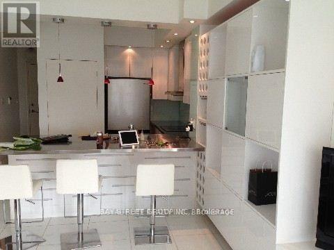 1125 - 230 Queens Quay W, Toronto, Ontario  M5J 1B5 - Photo 4 - C13757914