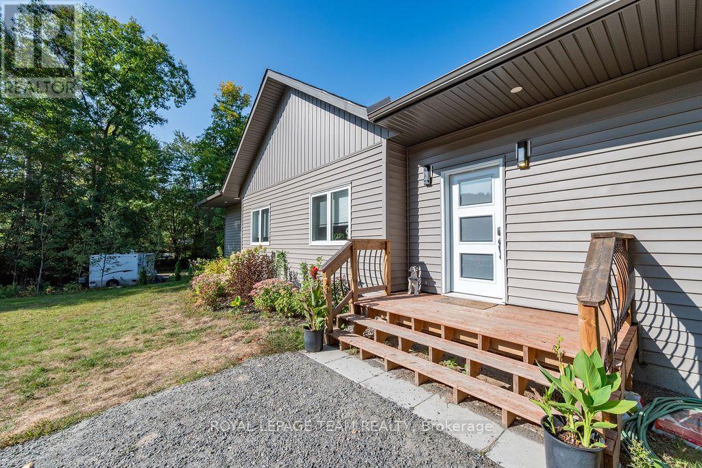 42153 Combermere Road, Madawaska Valley, Ontario  K0J 1B0 - Photo 15 - X13757900