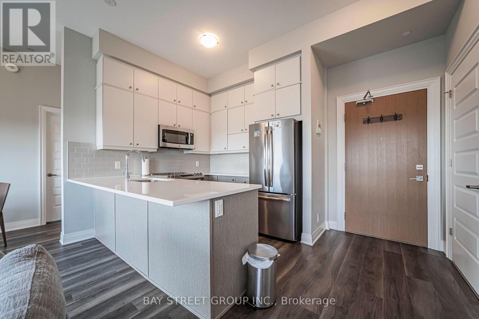 630 - 128 Grovewood Common, Oakville, Ontario  L6H 0X3 - Photo 8 - W13757902