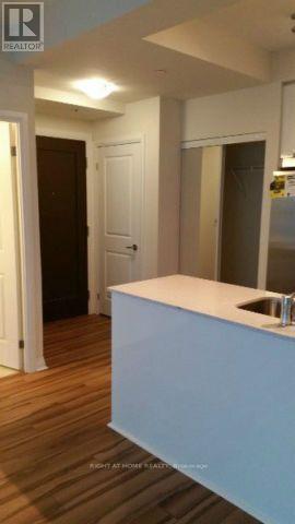 1101 - 55 Eglinton Avenue W, Mississauga, Ontario  L5R 0E4 - Photo 2 - W13757916