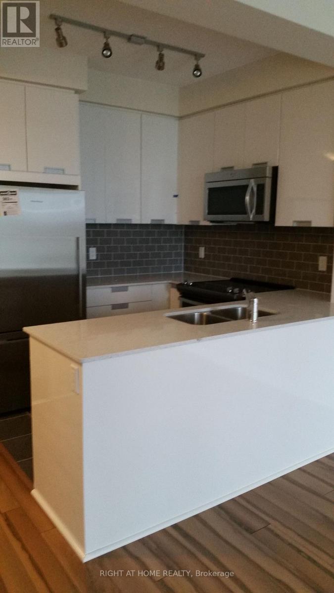 1101 - 55 Eglinton Avenue W, Mississauga, Ontario  L5R 0E4 - Photo 20 - W13757916