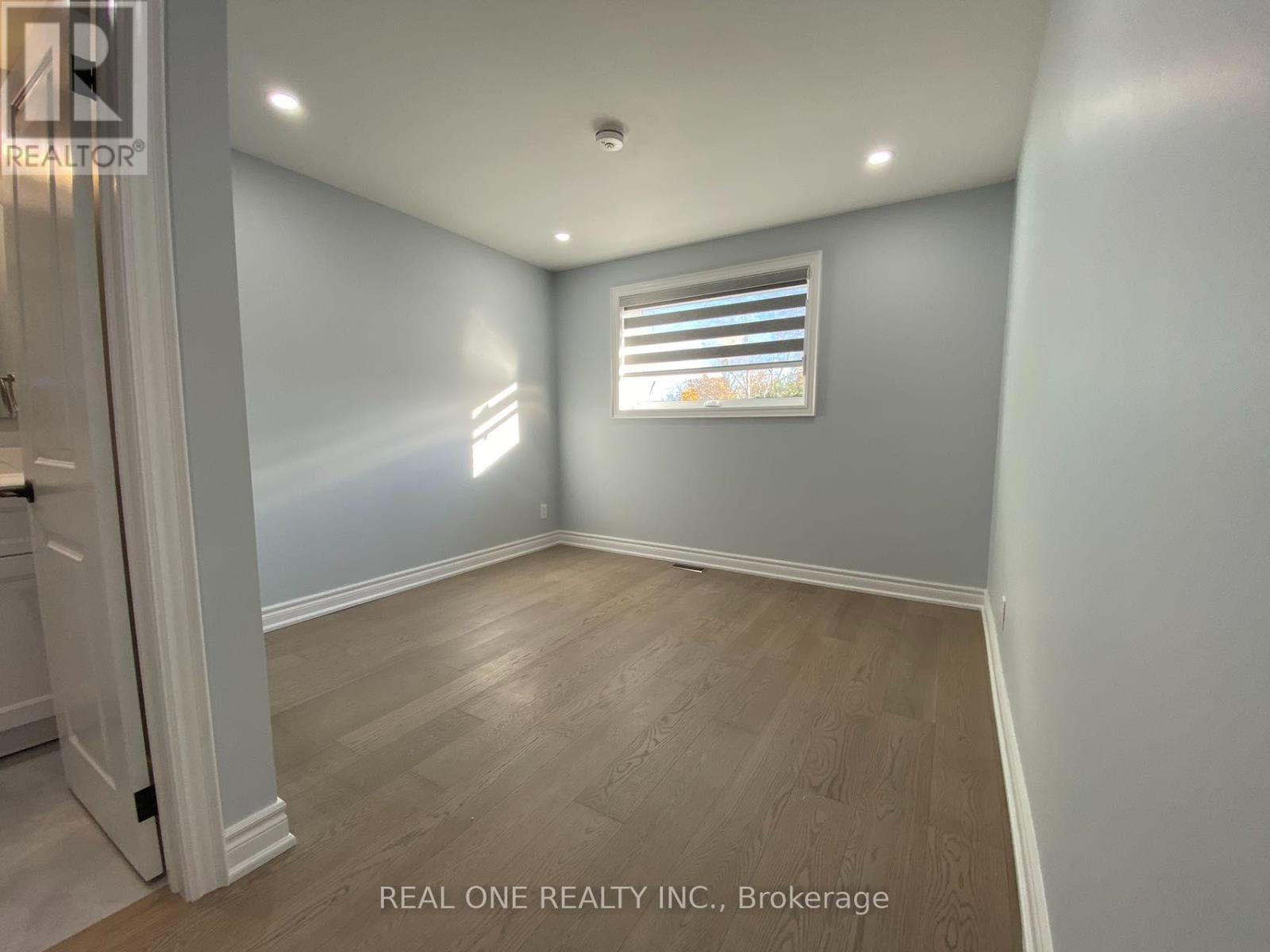 Room U1 - 1186 Shadeland Drive, Mississauga, Ontario  L5C 1P4 - Photo 13 - W13757938