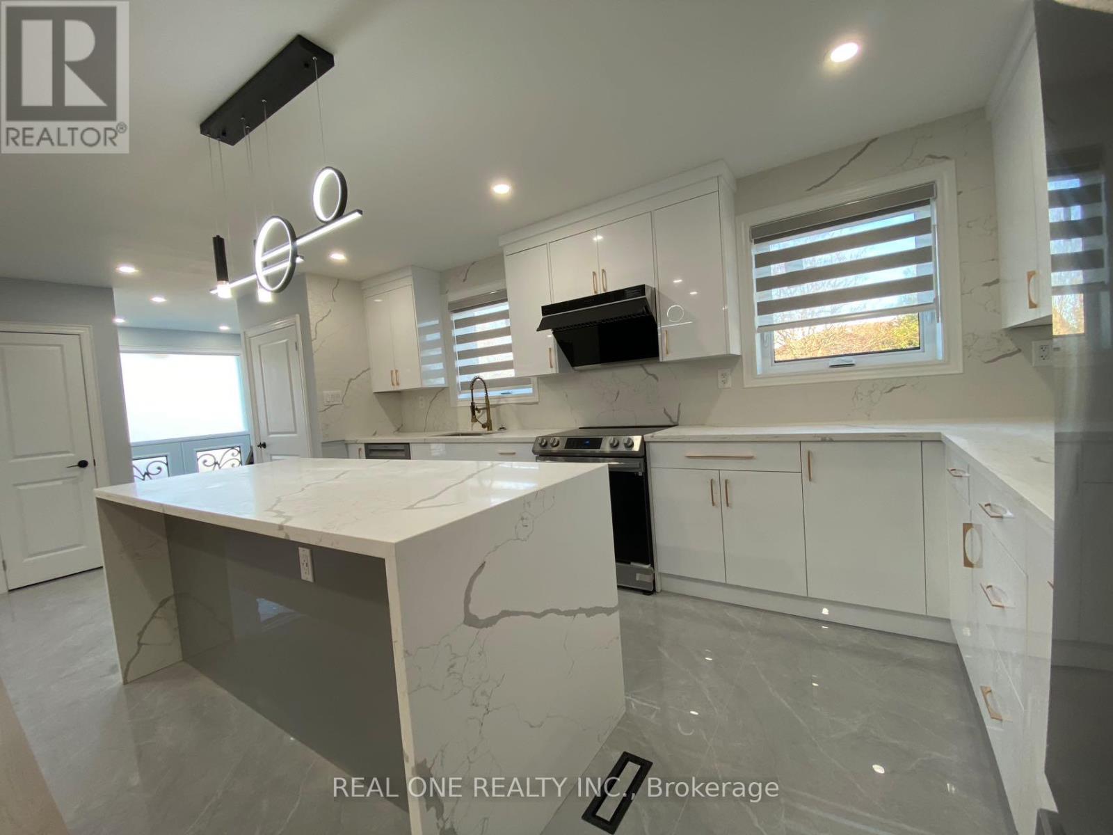 Room U1 - 1186 Shadeland Drive, Mississauga, Ontario  L5C 1P4 - Photo 8 - W13757938