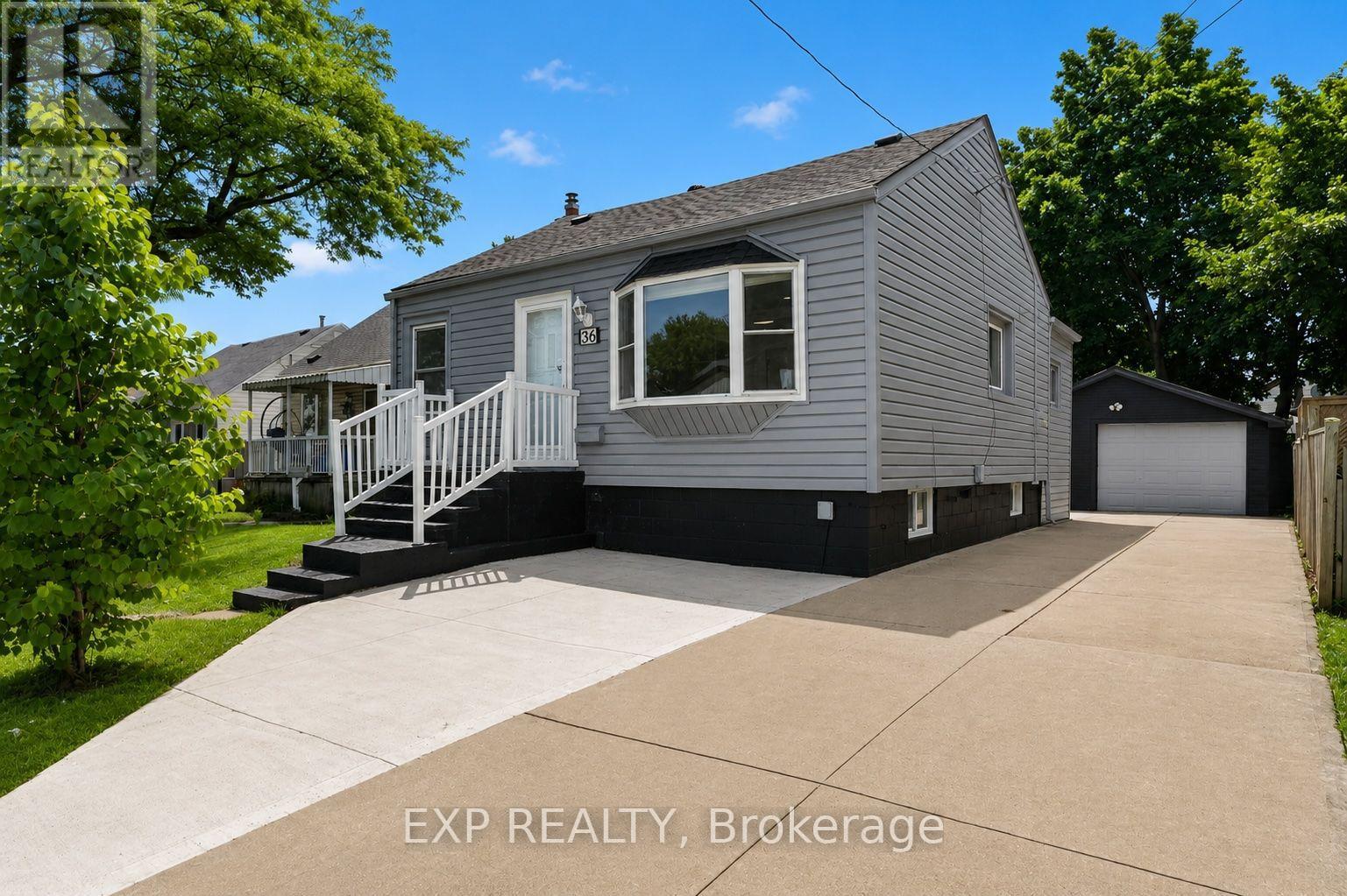 36 Mahony Avenue, Hamilton, Ontario  L8H 3C5 - Photo 3 - X13757936
