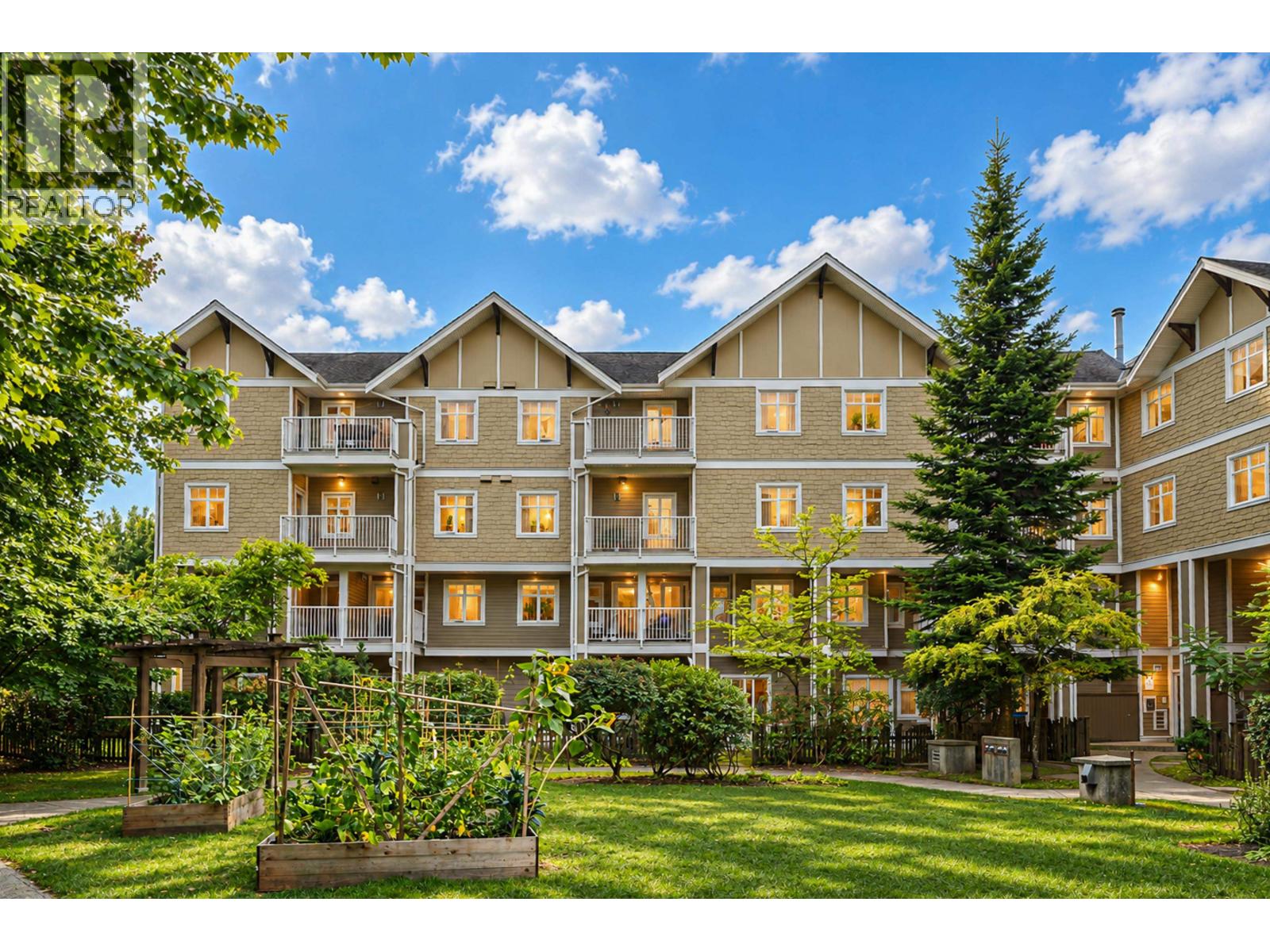 115 7388 Macpherson Avenue, Burnaby, British Columbia  V5J 0A1 - Photo 1 - R3162469