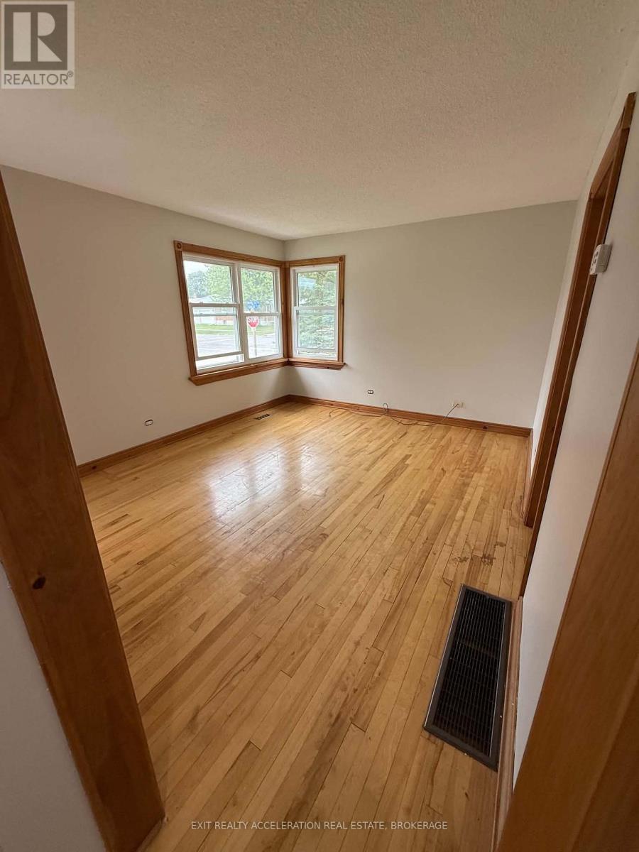 230 Marilyn Avenue, Greater Napanee, Ontario  K7R 2L4 - Photo 10 - X13757956