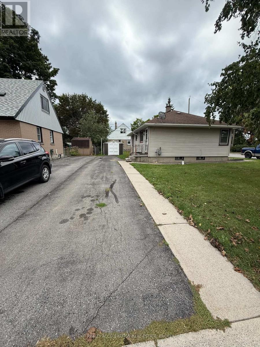 230 Marilyn Avenue, Greater Napanee, Ontario  K7R 2L4 - Photo 3 - X13757956