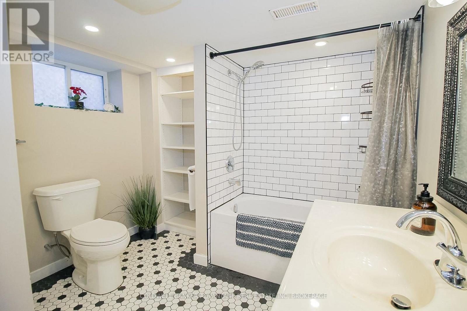 4859 Willmott Street, Niagara Falls, Ontario  L2E 1Z5 - Photo 21 - X13757962