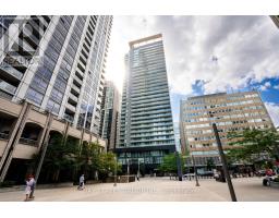709 - 770 BAY STREET, Toronto, Ontario