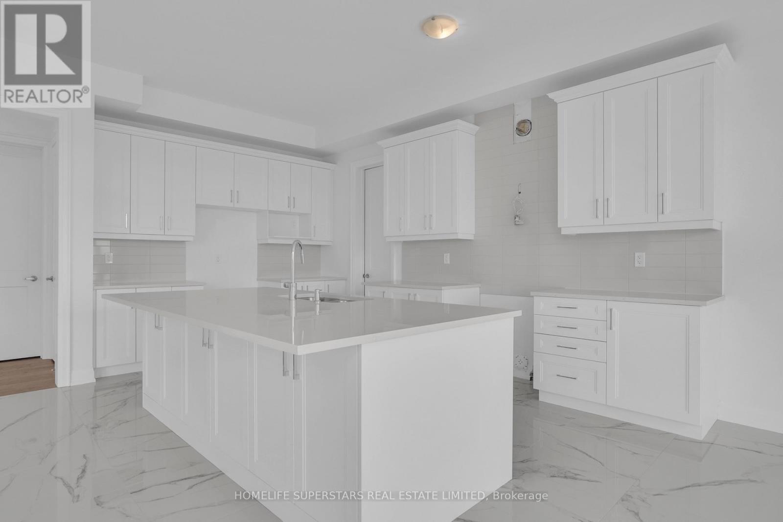 13 Barnes Drive, Oro-Medonte, Ontario  L0L 2L0 - Photo 13 - S13757966