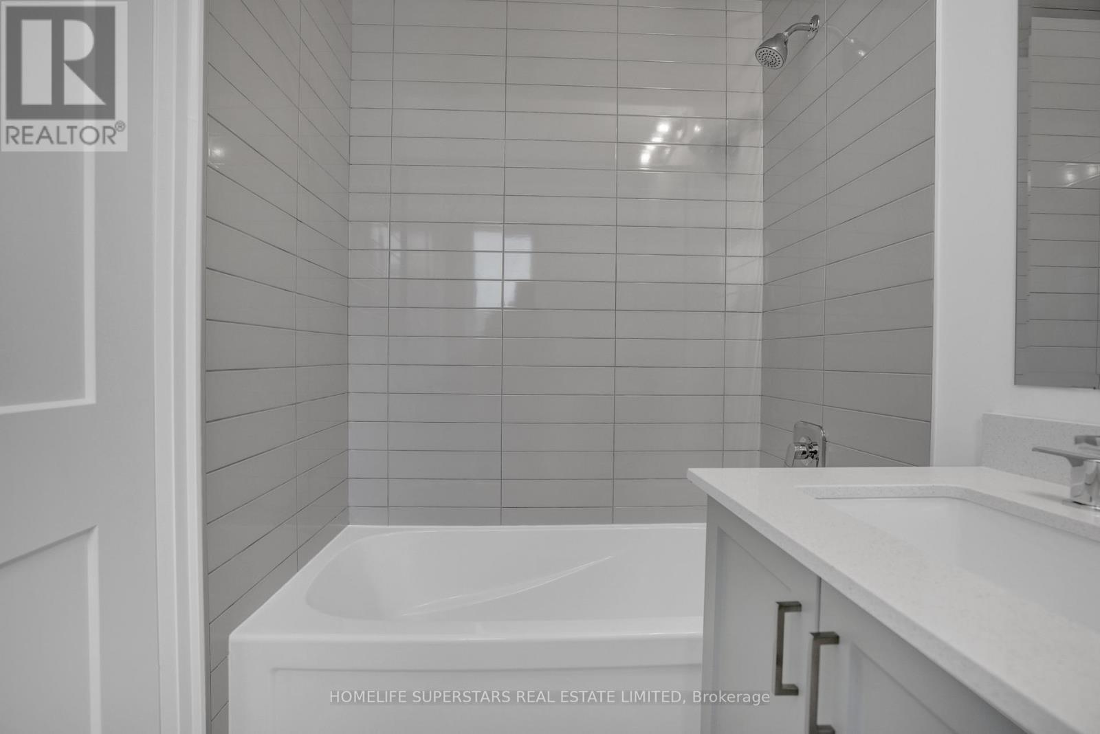 13 Barnes Drive, Oro-Medonte, Ontario  L0L 2L0 - Photo 34 - S13757966