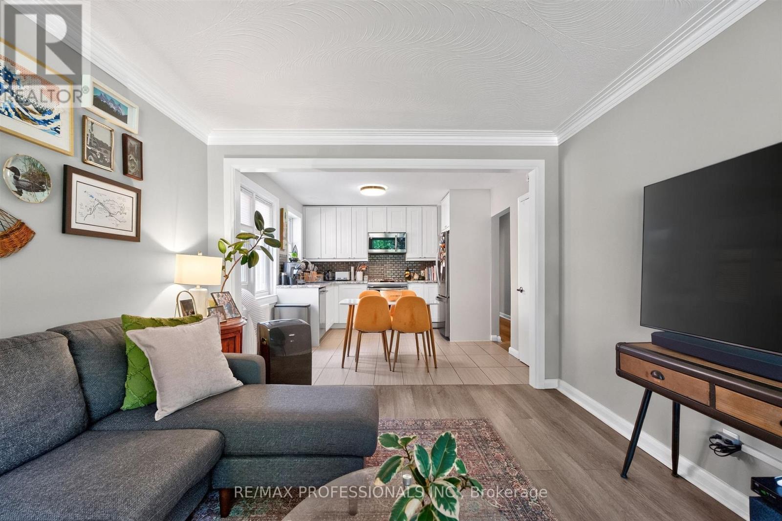 31 Long Branch Avenue, Toronto, Ontario  M8W 3H8 - Photo 11 - W13757942