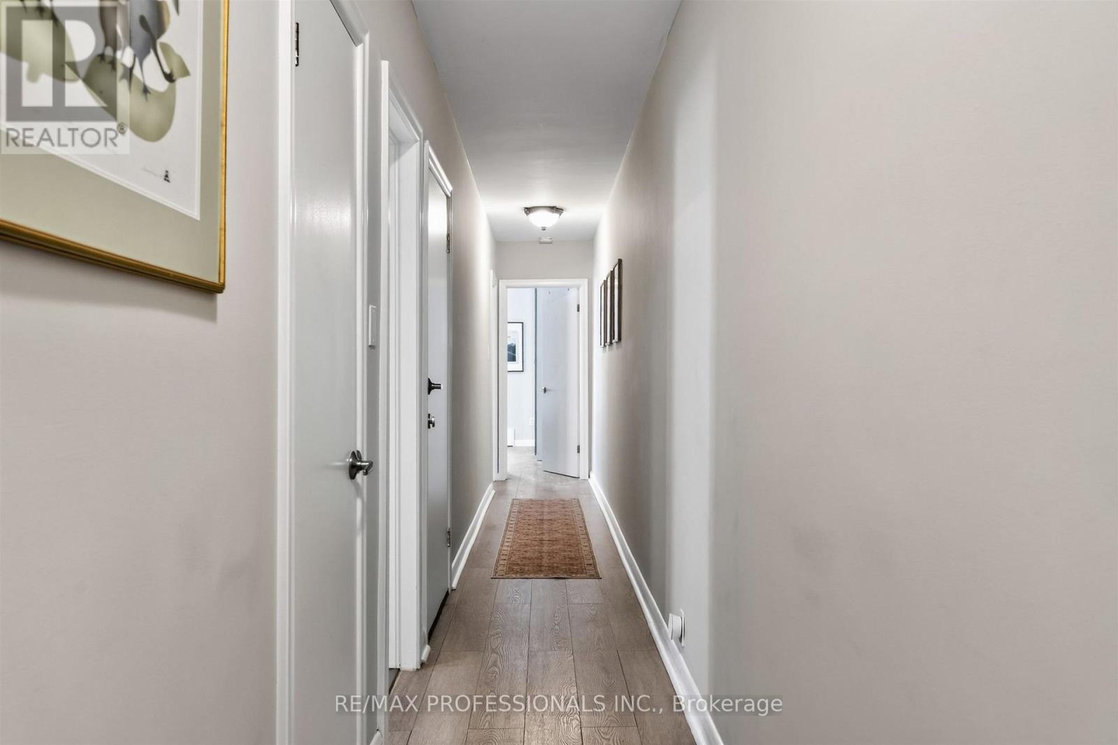31 Long Branch Avenue, Toronto, Ontario  M8W 3H8 - Photo 17 - W13757942