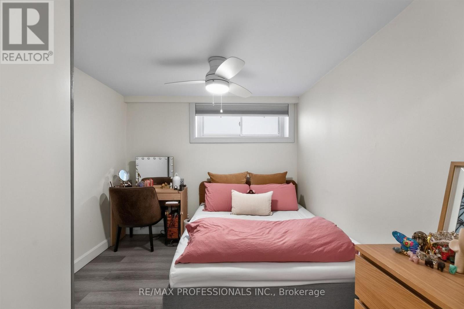 31 Long Branch Avenue, Toronto, Ontario  M8W 3H8 - Photo 34 - W13757942