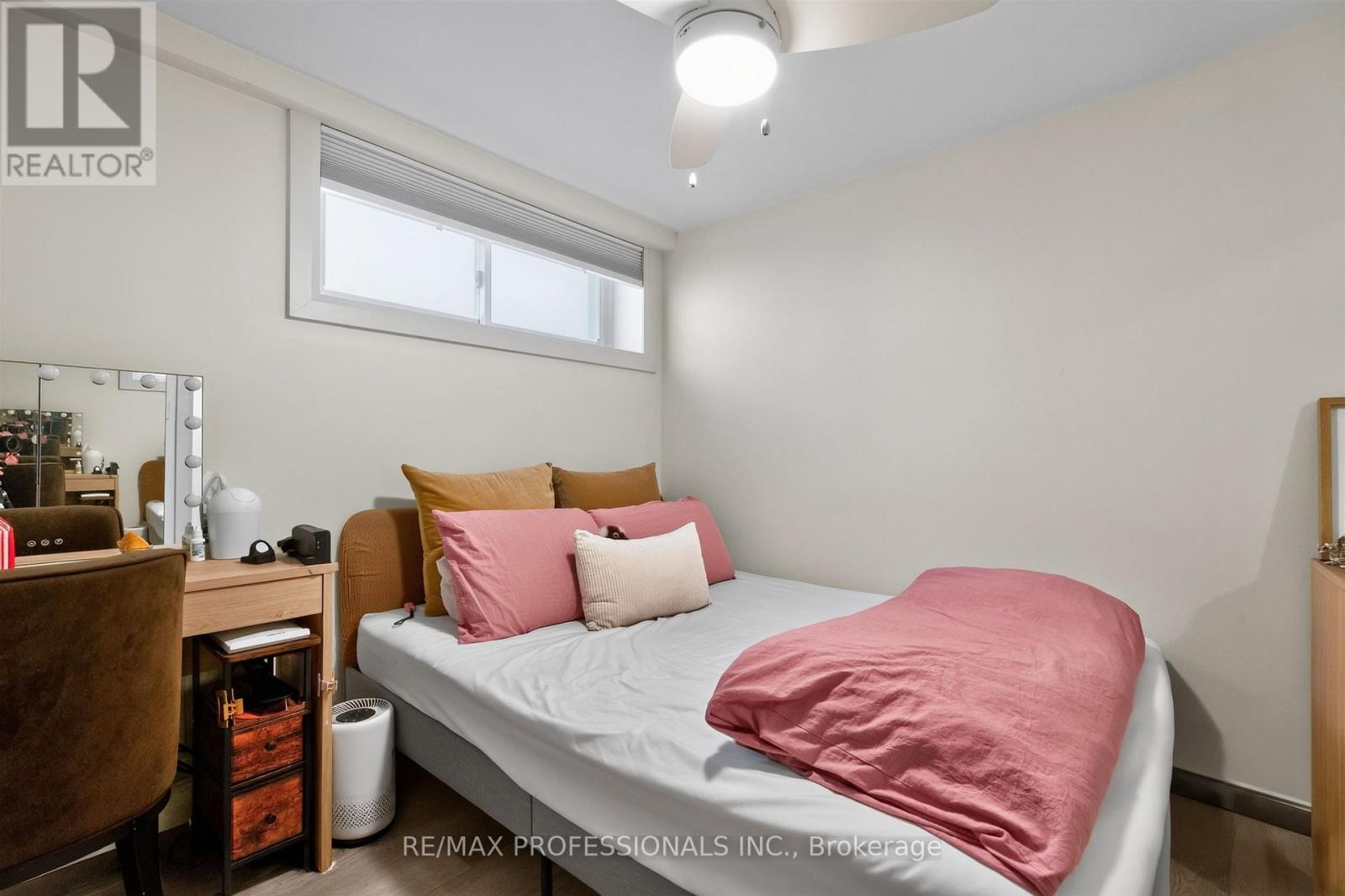 31 Long Branch Avenue, Toronto, Ontario  M8W 3H8 - Photo 35 - W13757942