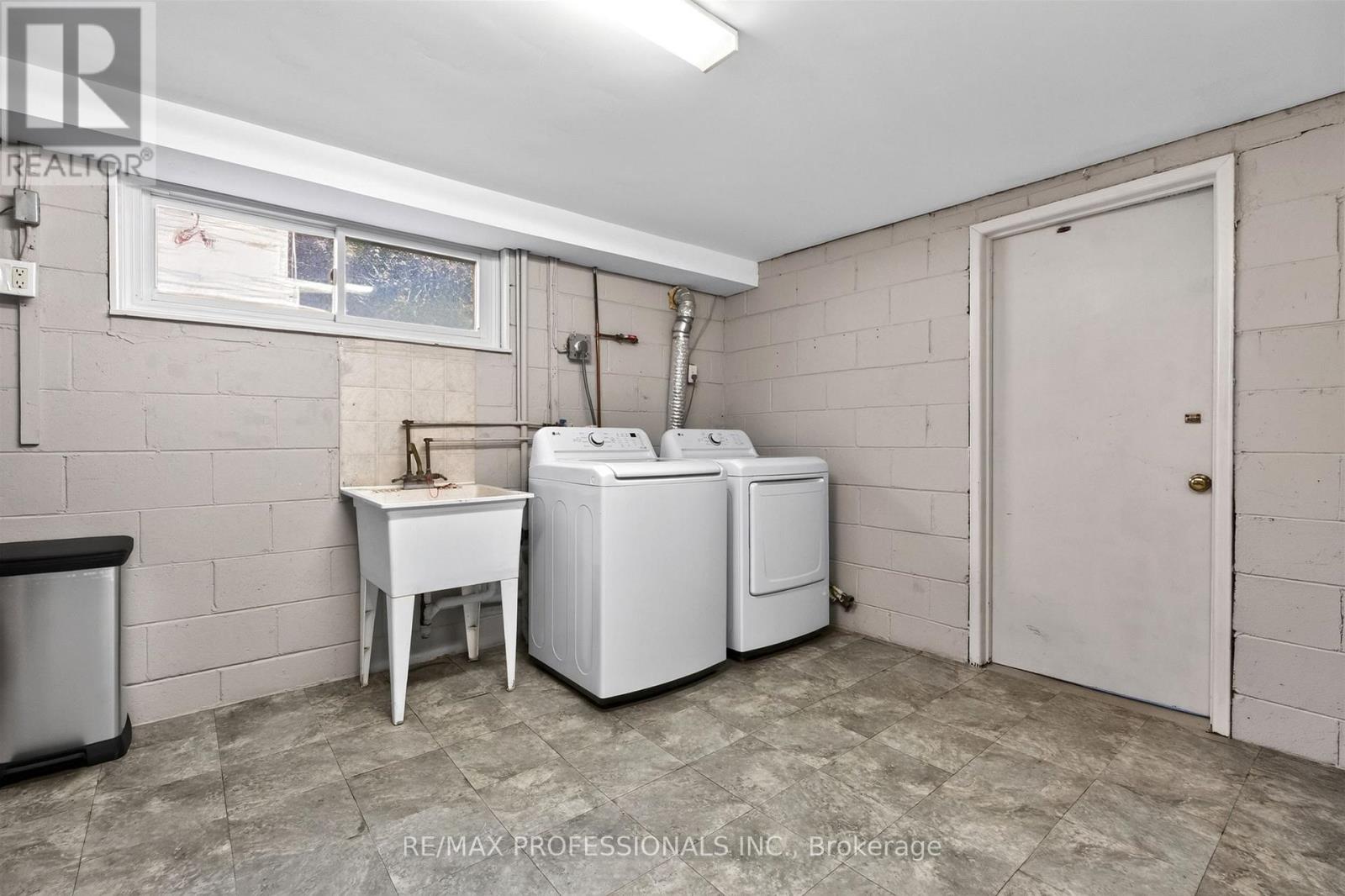 31 Long Branch Avenue, Toronto, Ontario  M8W 3H8 - Photo 39 - W13757942