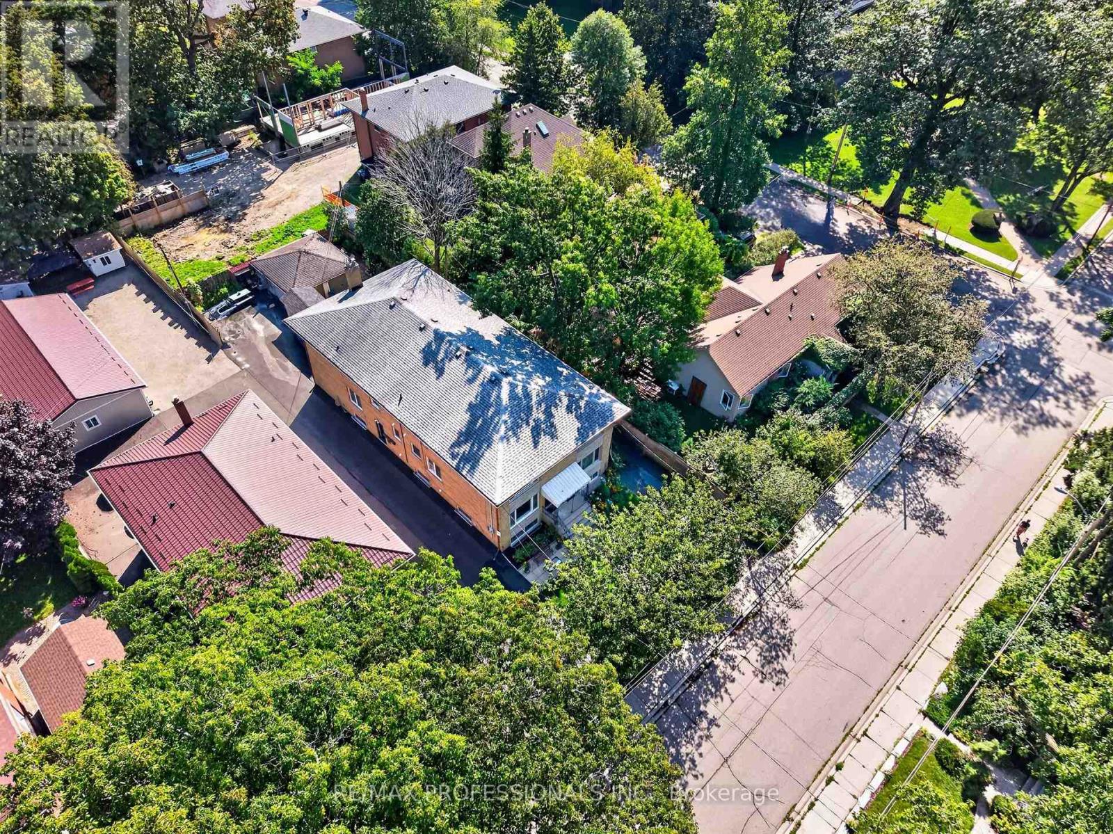 31 Long Branch Avenue, Toronto, Ontario  M8W 3H8 - Photo 43 - W13757942