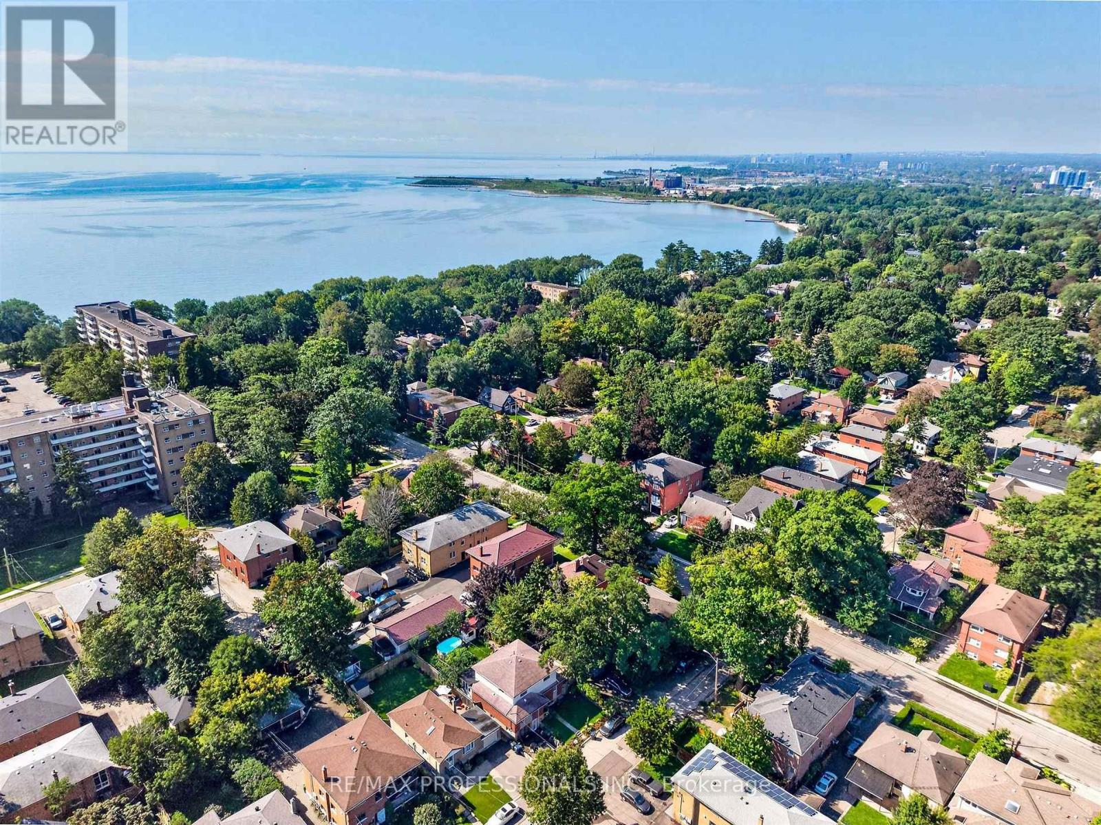 31 Long Branch Avenue, Toronto, Ontario  M8W 3H8 - Photo 48 - W13757942