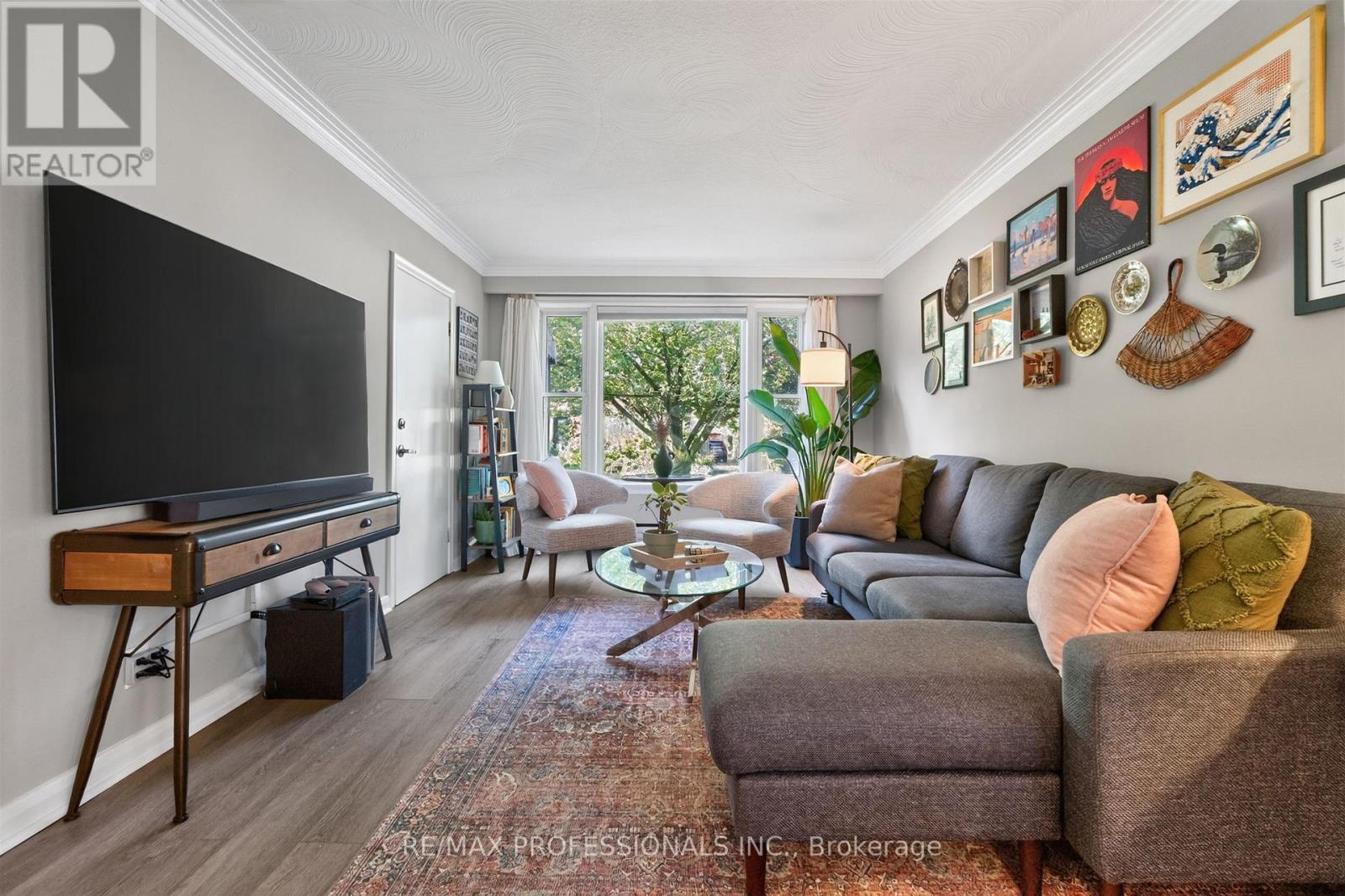 31 Long Branch Avenue, Toronto, Ontario  M8W 3H8 - Photo 9 - W13757942