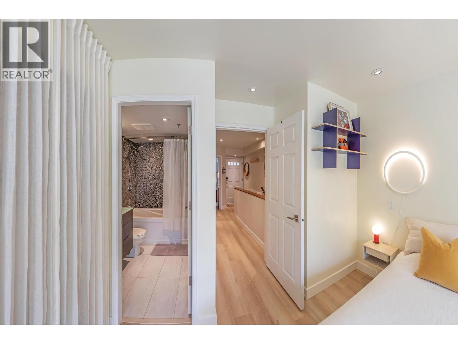 246 2565 W Broadway Street, Vancouver, British Columbia  V6K 2E9 - Photo 20 - R3162803