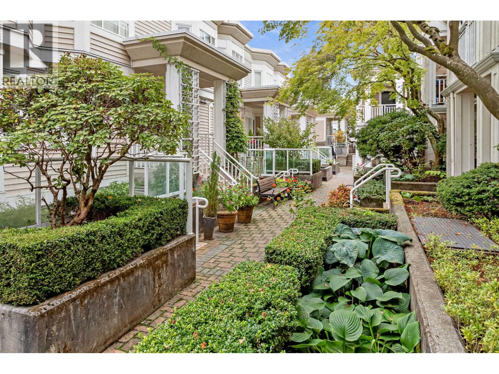 246 2565 W Broadway Street, Vancouver, British Columbia  V6K 2E9 - Photo 30 - R3162803