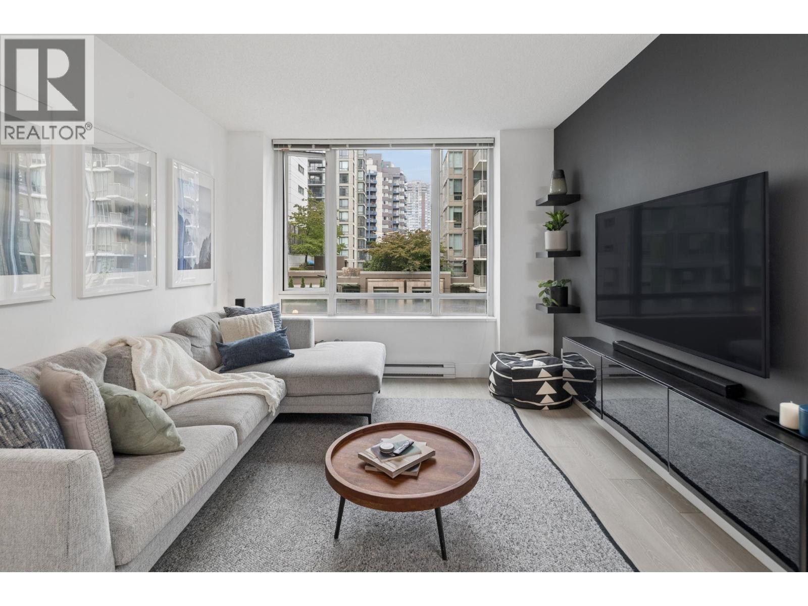 606 1088 Richards Street, Vancouver, British Columbia  V6B 0J8 - Photo 2 - R3162817