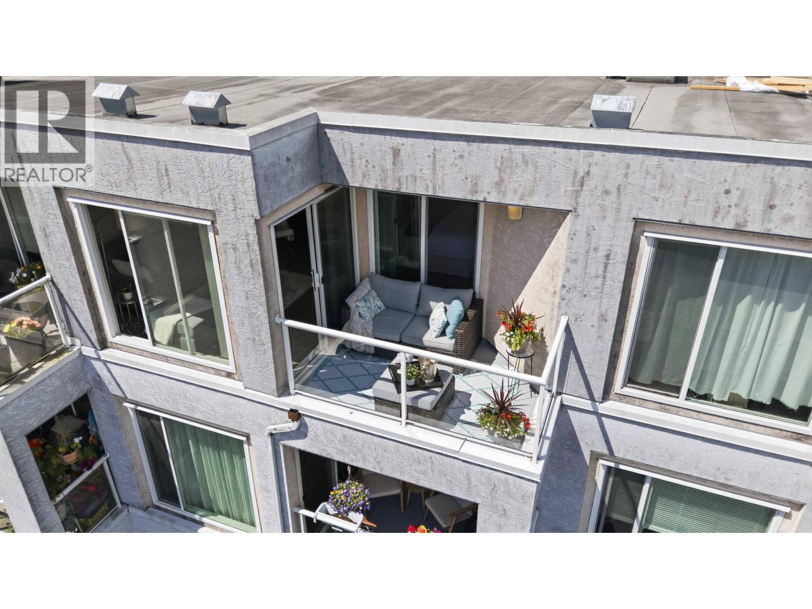 402 3505 W Broadway, Vancouver, British Columbia  V6R 2B5 - Photo 3 - R3162828