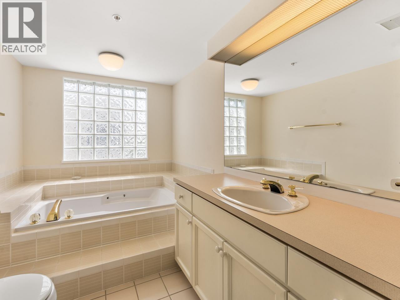 401 7620 Columbia Street, Vancouver, British Columbia  V5X 4S8 - Photo 18 - R3162867