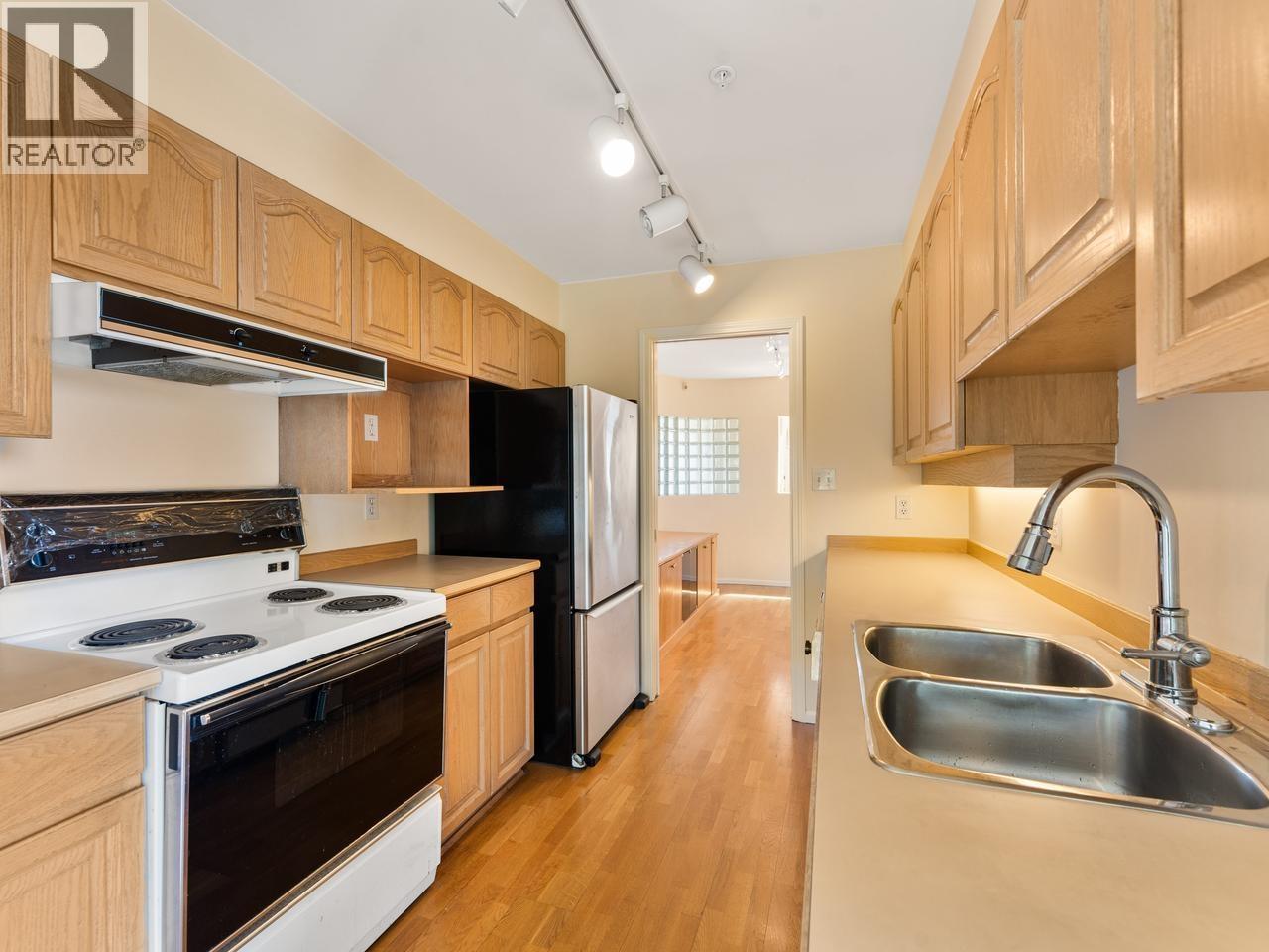 401 7620 Columbia Street, Vancouver, British Columbia  V5X 4S8 - Photo 7 - R3162867