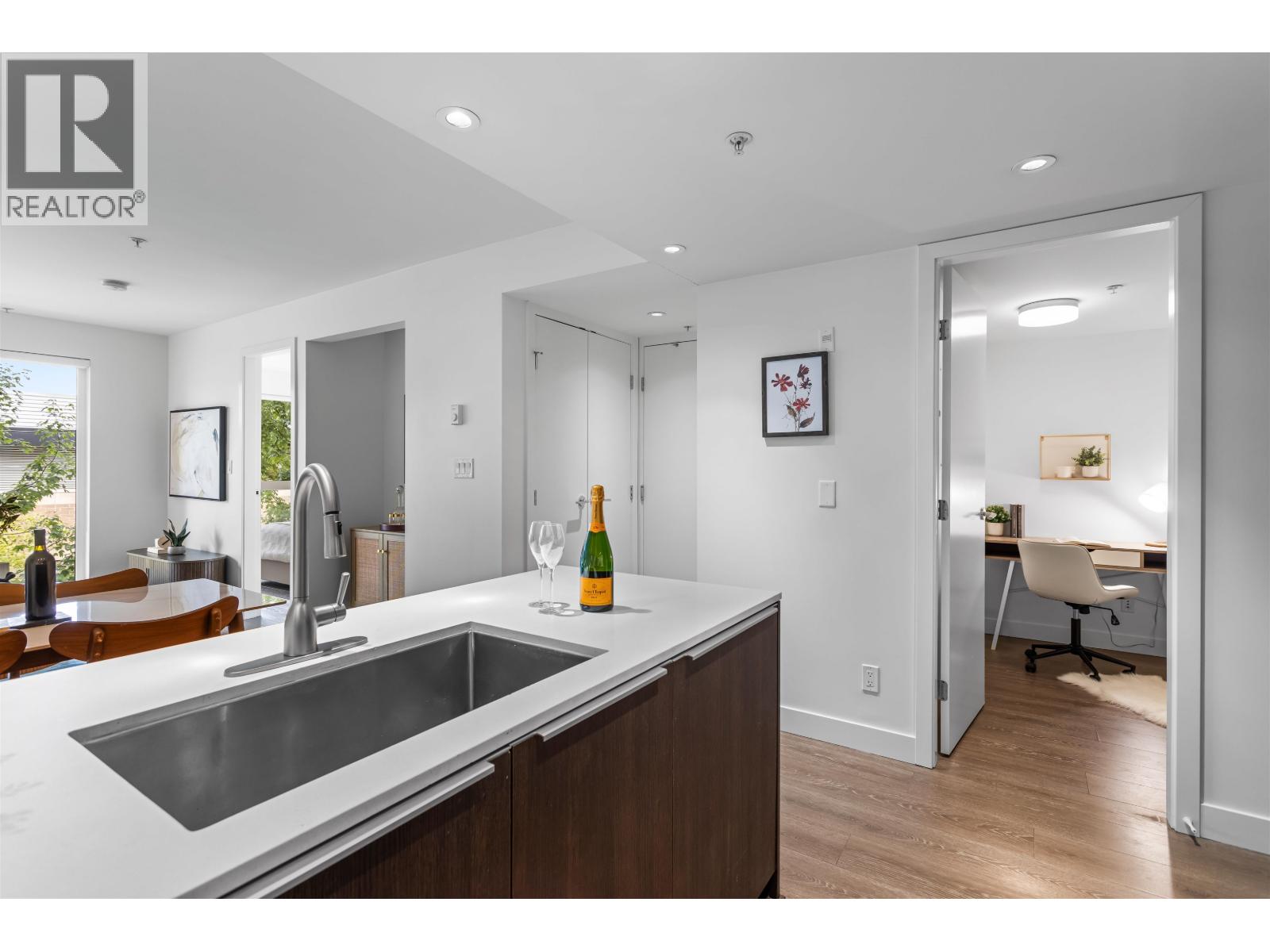 211 1588 E Hastings Street, Vancouver, British Columbia  V5L 0B8 - Photo 11 - R3162876
