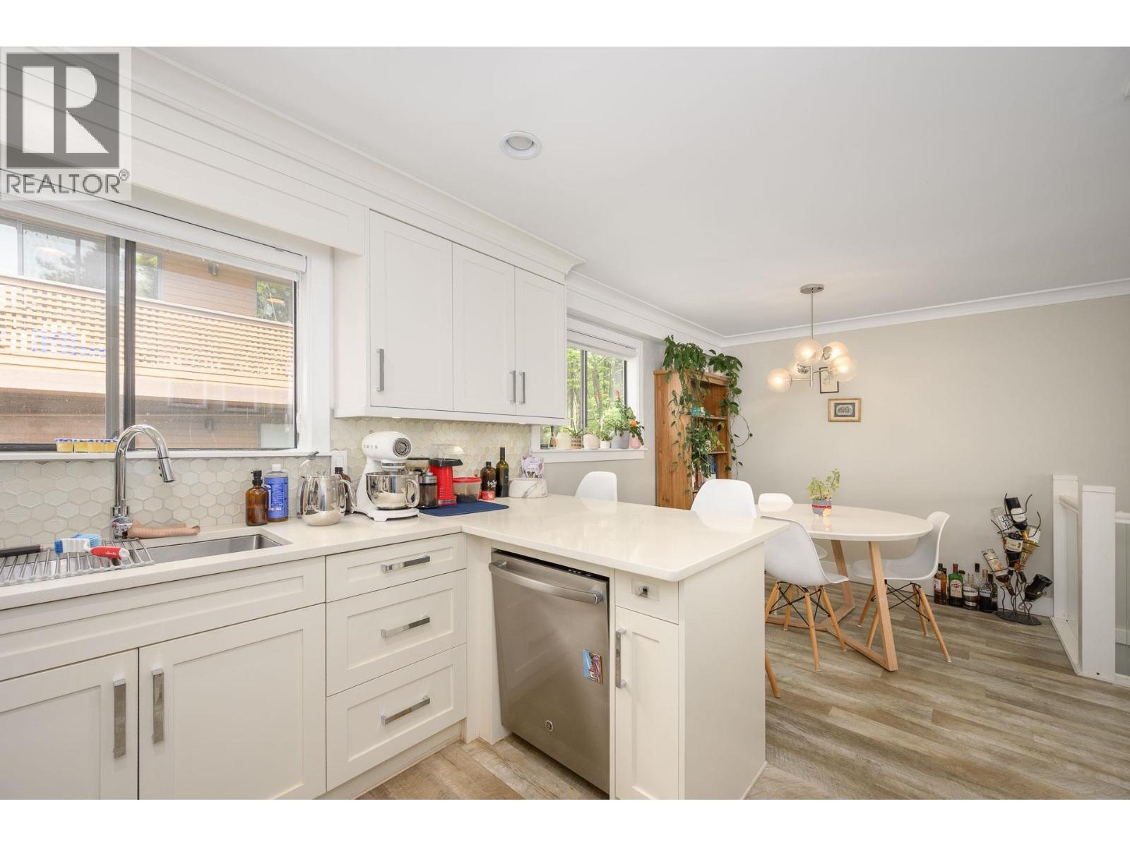 3201 Lonsdale Avenue, North Vancouver, British Columbia  V7N 4G8 - Photo 18 - R3162885