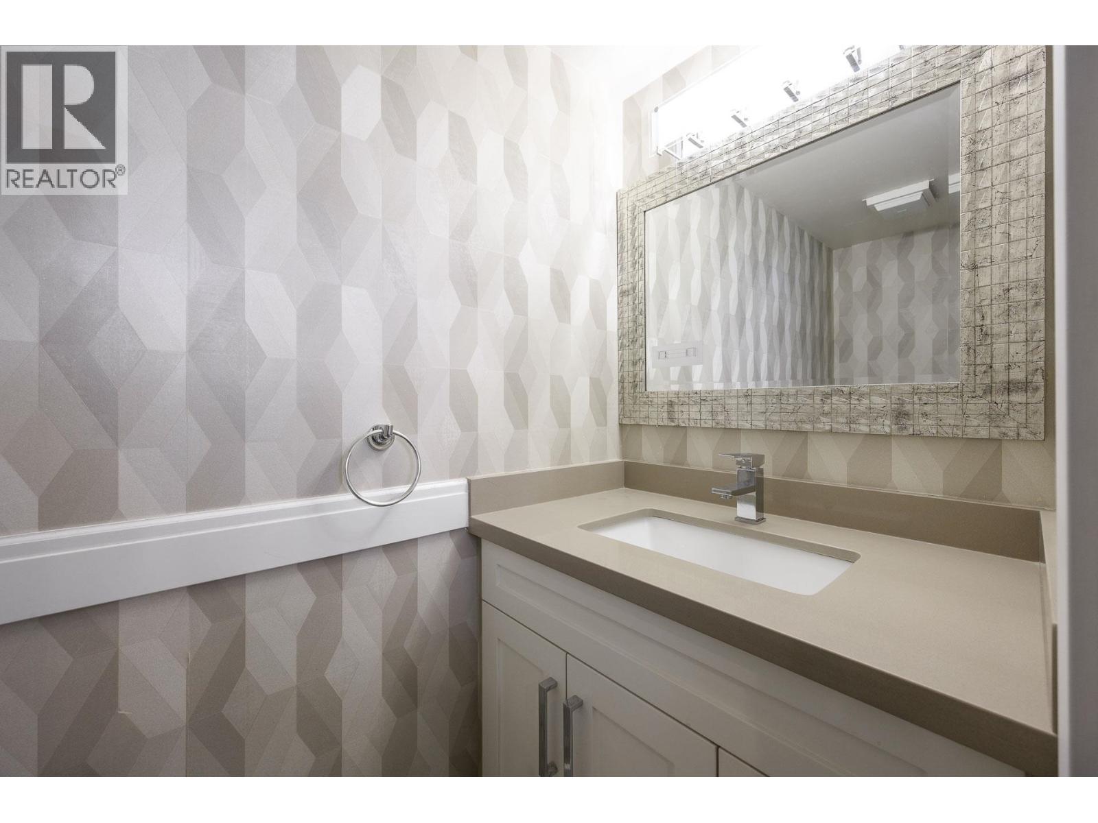 3201 Lonsdale Avenue, North Vancouver, British Columbia  V7N 4G8 - Photo 27 - R3162885