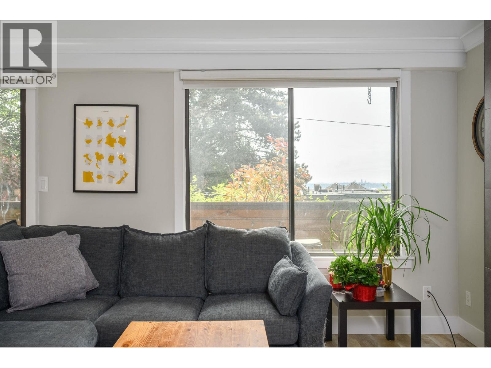 3201 Lonsdale Avenue, North Vancouver, British Columbia  V7N 4G8 - Photo 8 - R3162885