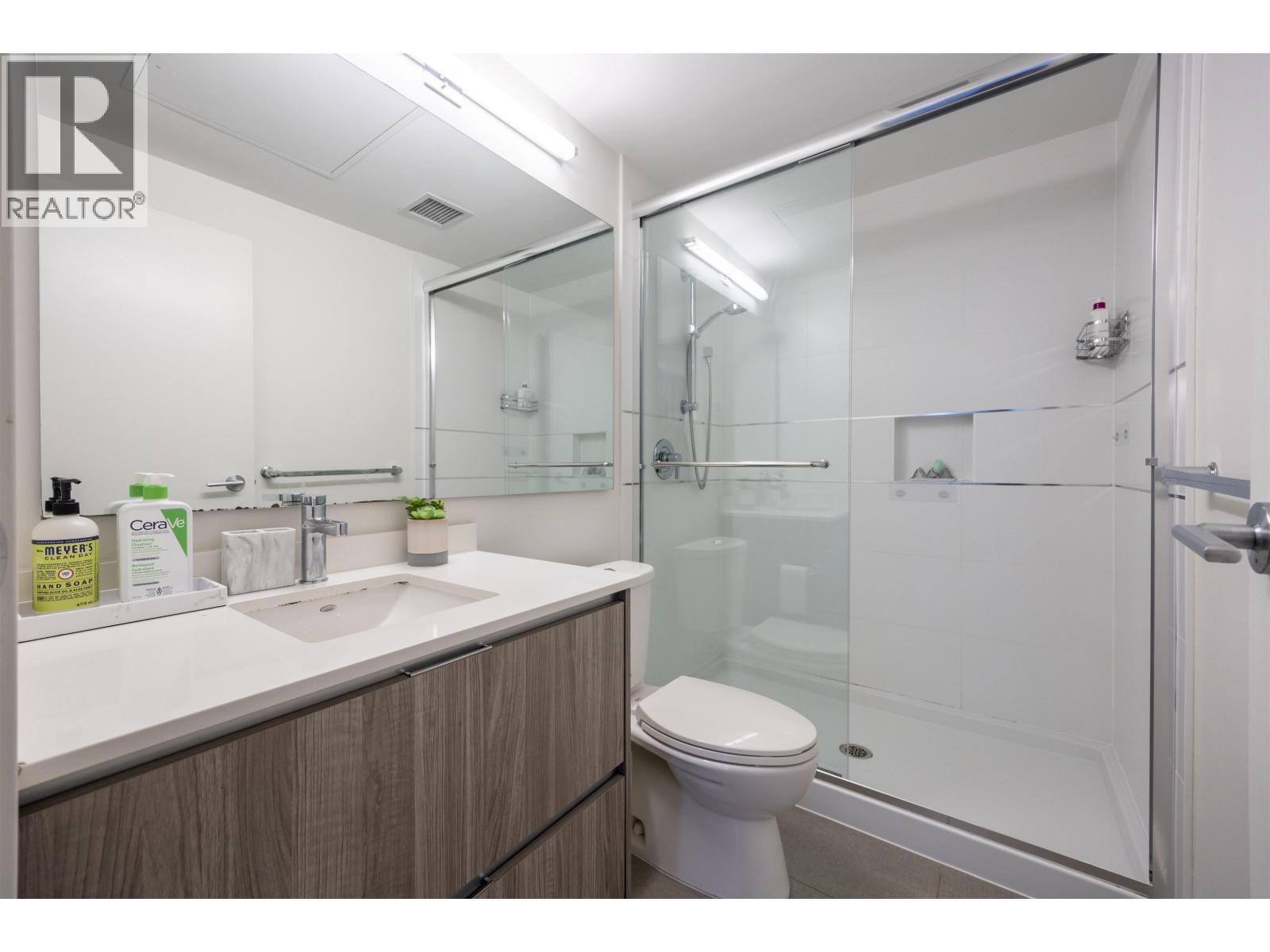 902 8940 University Crescent, Burnaby, British Columbia  V5A 0E7 - Photo 13 - R3162913