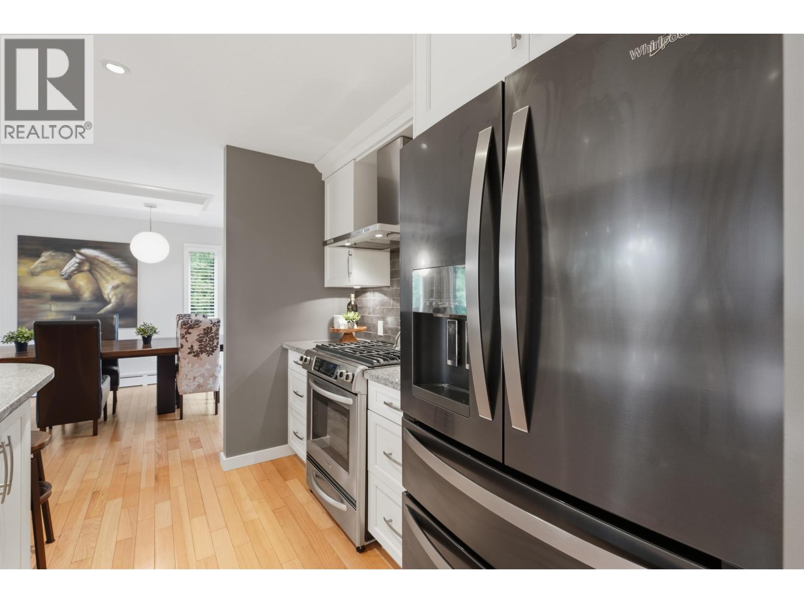 2261 Hill Drive, North Vancouver, British Columbia  V7H 2N1 - Photo 11 - R3162905
