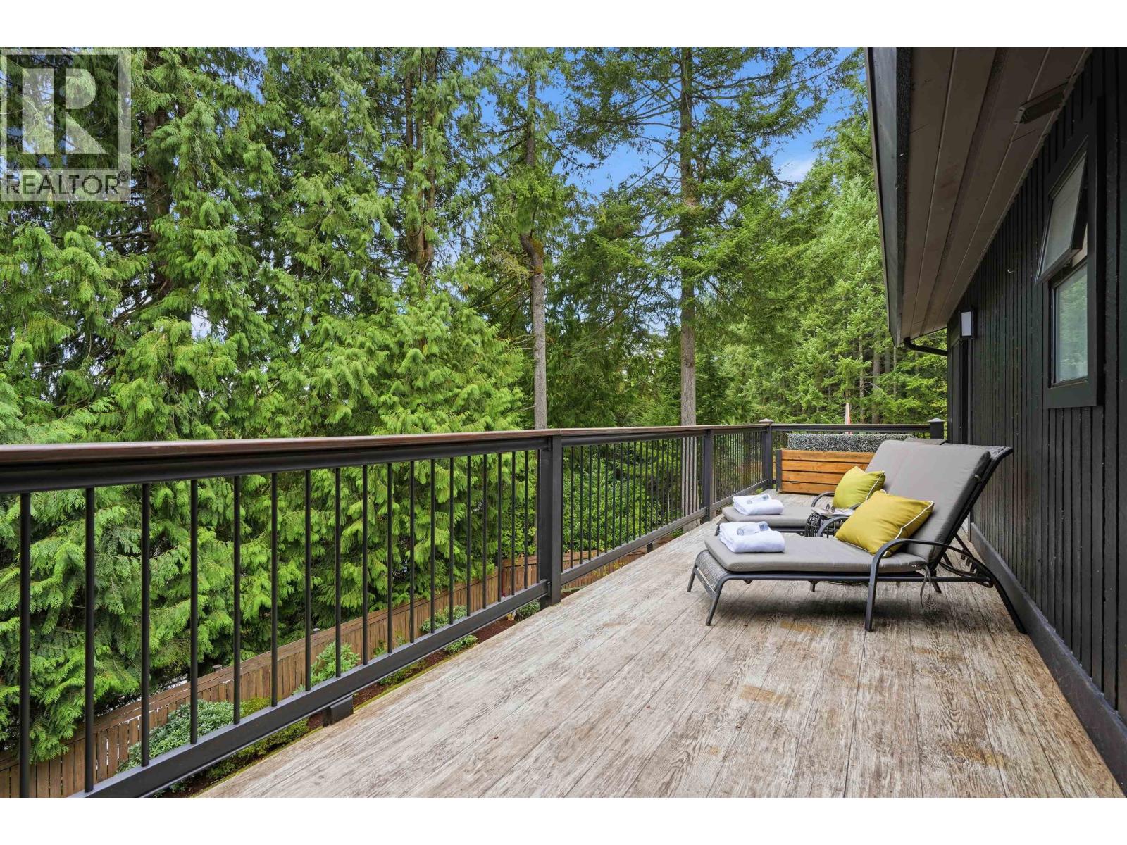 2261 Hill Drive, North Vancouver, British Columbia  V7H 2N1 - Photo 25 - R3162905