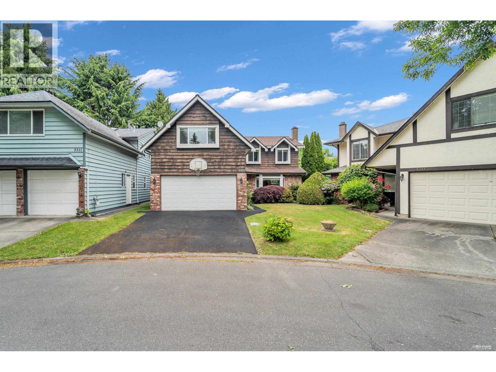 5331 Tiffany Place, Richmond, British Columbia  V7C 5A6 - Photo 2 - R3162919