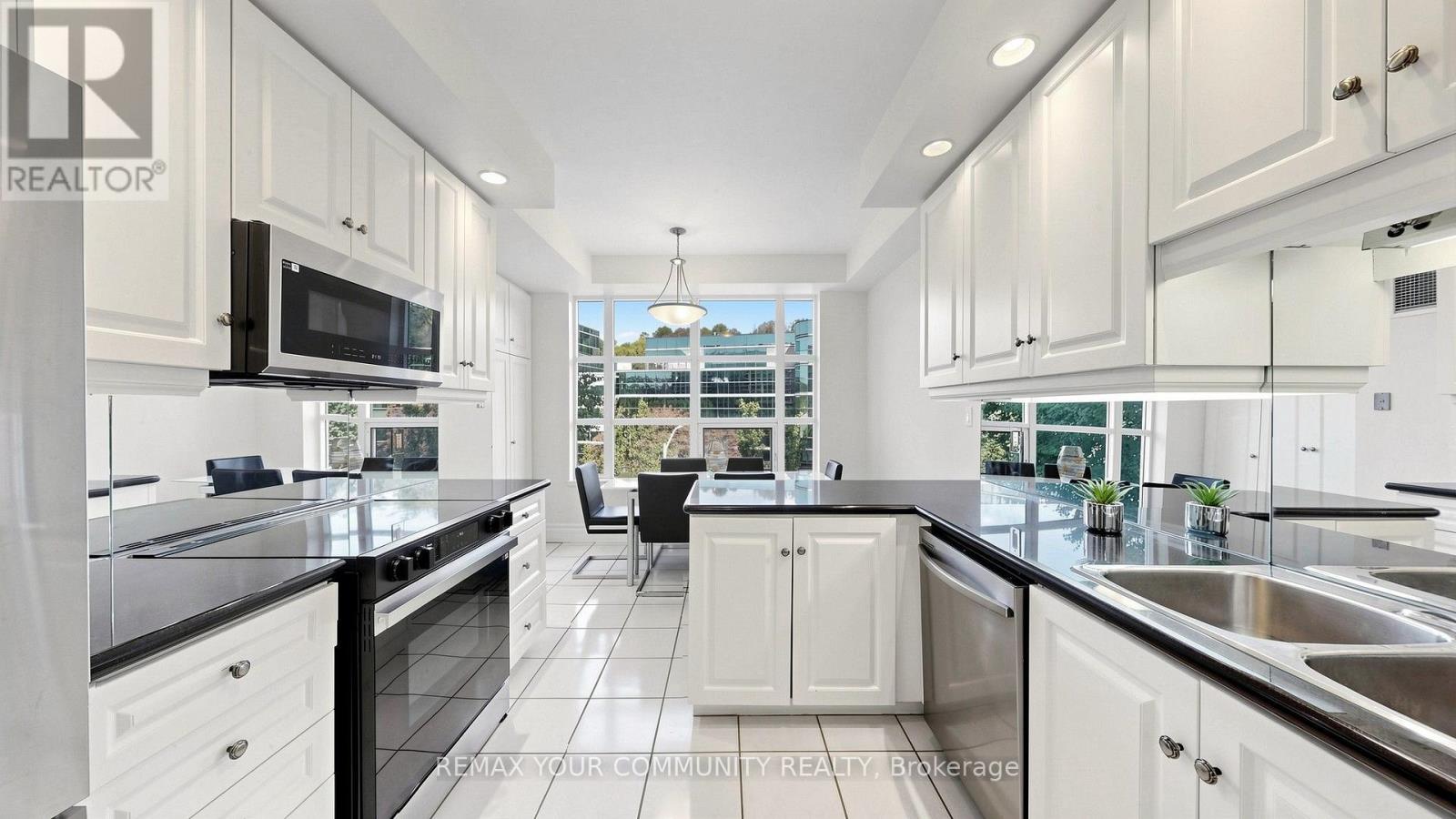 410 - 10 Old York Mills Road, Toronto, Ontario  M2P 2G9 - Photo 12 - C13725980
