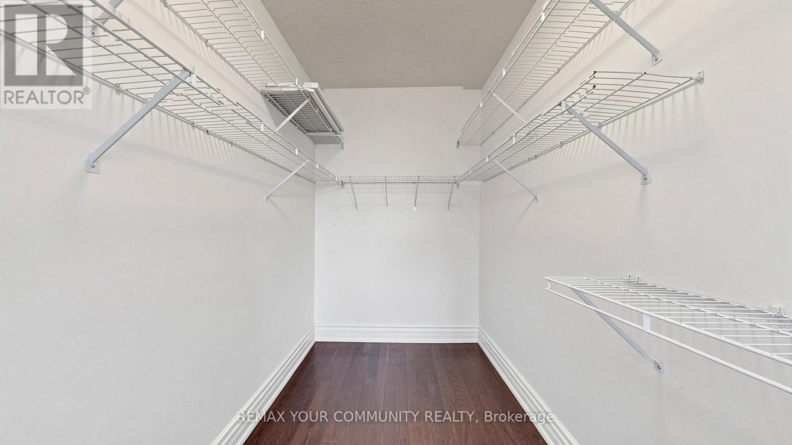 410 - 10 Old York Mills Road, Toronto, Ontario  M2P 2G9 - Photo 37 - C13725980