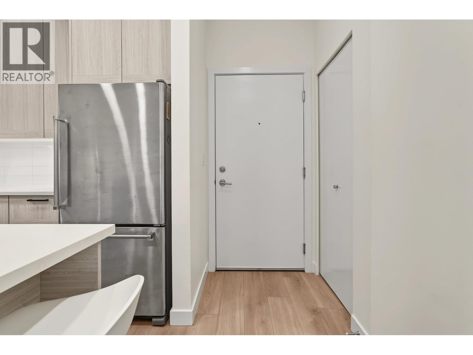 218 7169 14th Avenue, Burnaby, British Columbia  V3N 0H6 - Photo 17 - R3161172