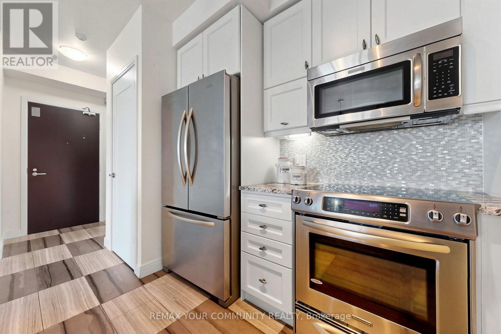 2101 - 825 Church Street, Toronto, Ontario  M4W 3Z4 - Photo 11 - C13757970