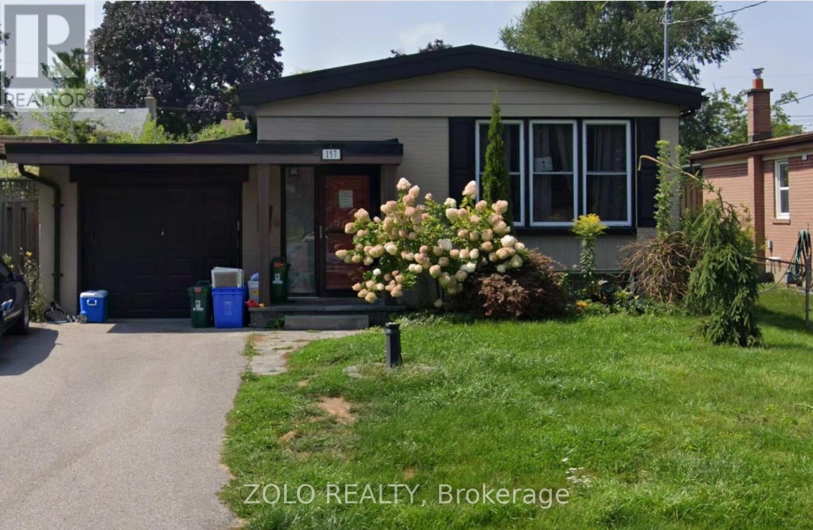157 HILLCREST DRIVE, Whitby, Ontario