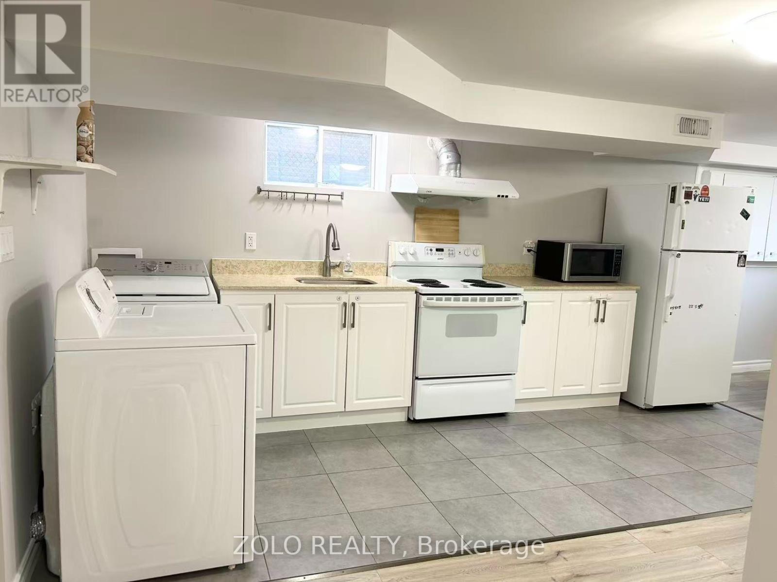 157 Hillcrest Drive, Whitby, Ontario  L1N 3C3 - Photo 3 - E13757980