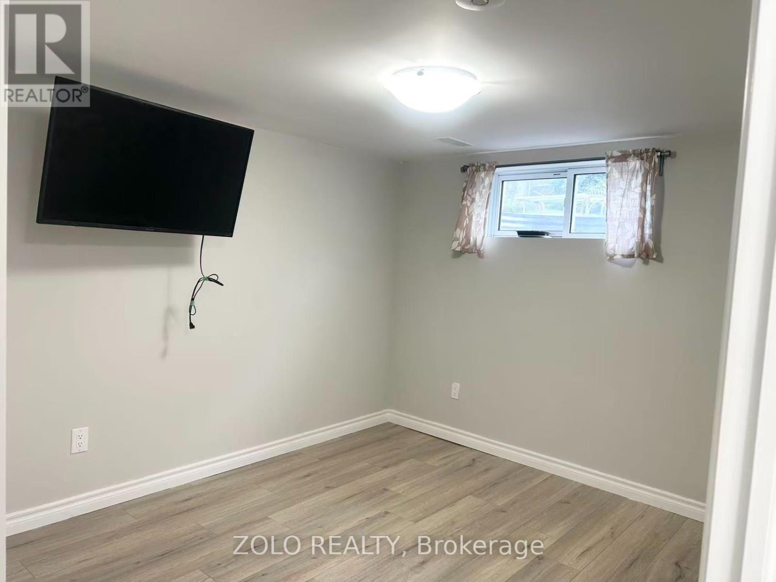 157 Hillcrest Drive, Whitby, Ontario  L1N 3C3 - Photo 7 - E13757980