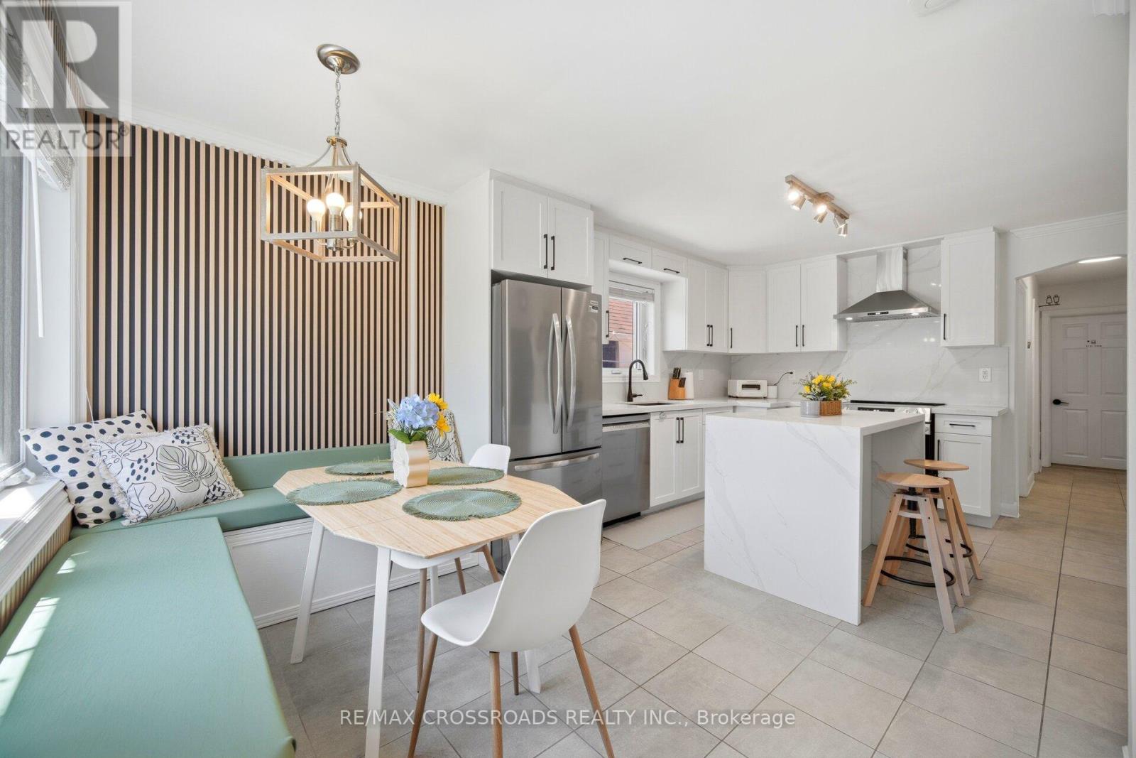 18 Adanac Drive, Toronto, Ontario  M1M 2E4 - Photo 17 - E13757988