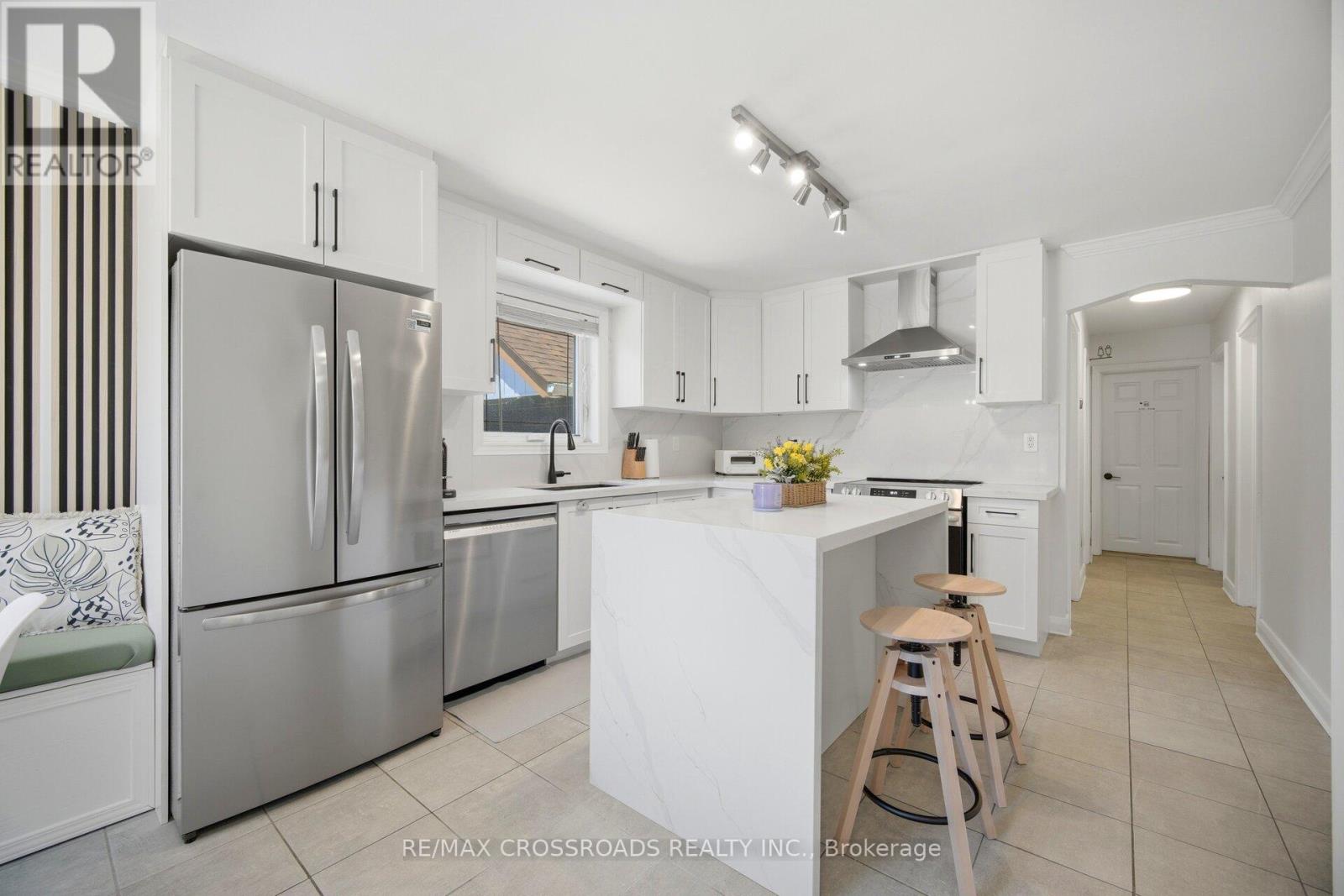 18 Adanac Drive, Toronto, Ontario  M1M 2E4 - Photo 18 - E13757988