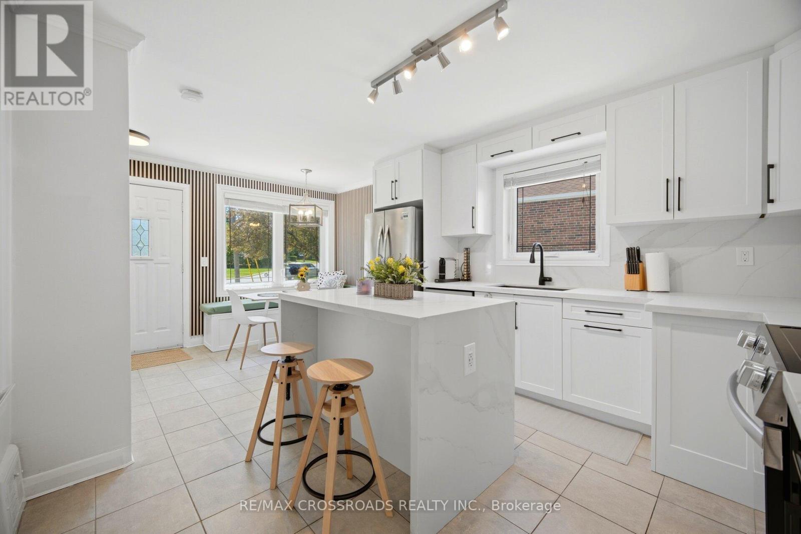 18 Adanac Drive, Toronto, Ontario  M1M 2E4 - Photo 20 - E13757988