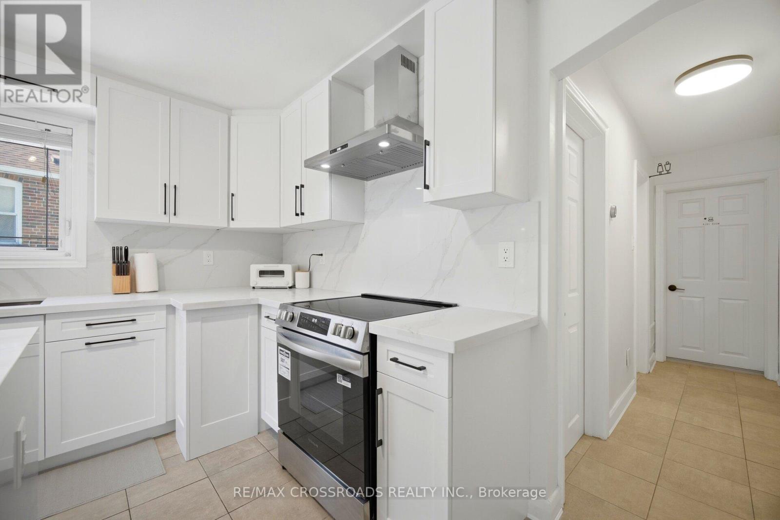 18 Adanac Drive, Toronto, Ontario  M1M 2E4 - Photo 23 - E13757988