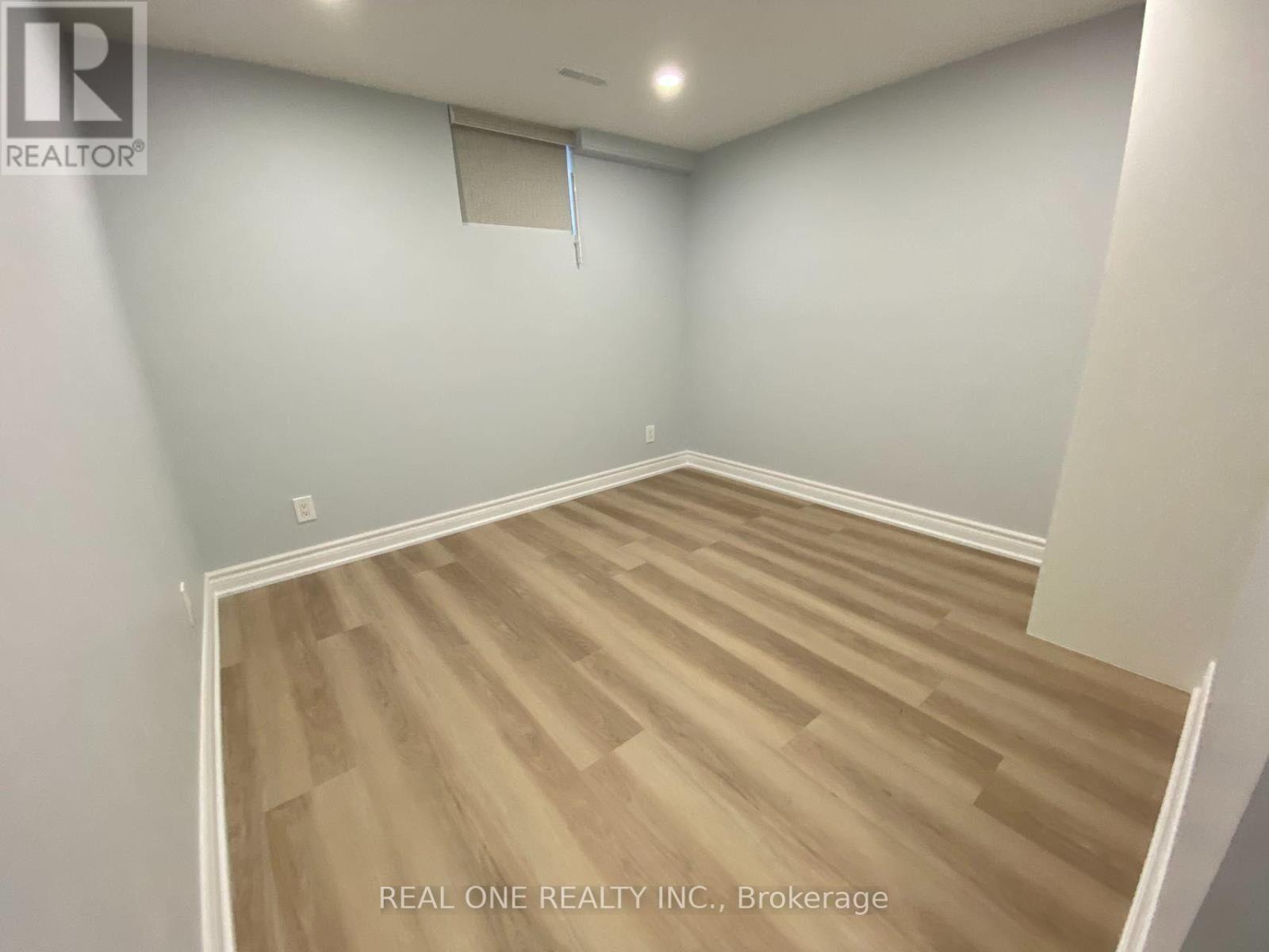 1186 Shadeland Drive, Mississauga (Erindale), Ontario  L5C 1P4 - Photo 6 - W13757996